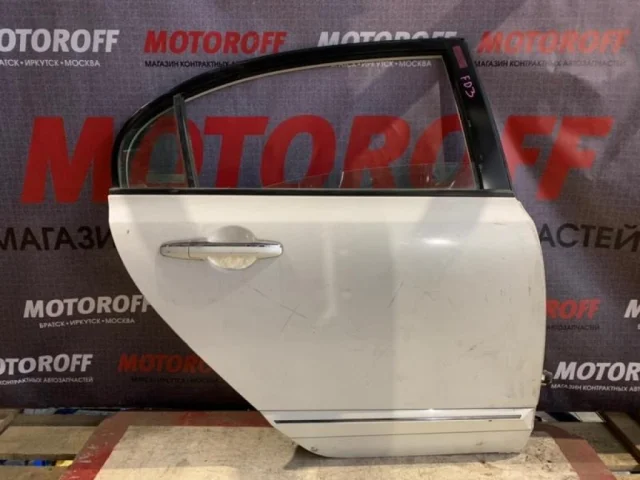 Двери для Honda Civic FD 2005-2012 седан на фотографиях