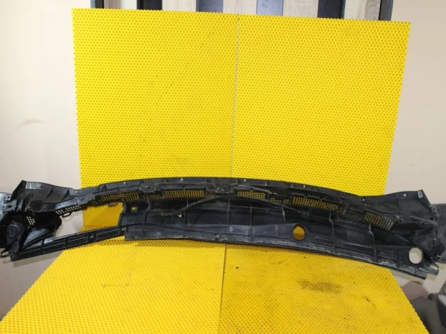 Жабо правое для Nissan Tiida C11 Хэтчбек 2007-2014 на фотографиях