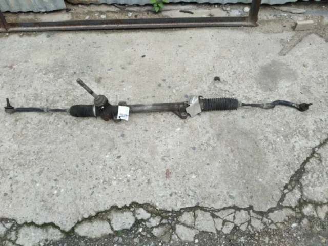 Рулевая рейка для Toyota RAV4 XA30 2005-2012 на фотографиях