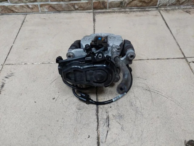 Суппорт задний левый для Mercedes-Benz E class W213 2016-2023 на фотографиях