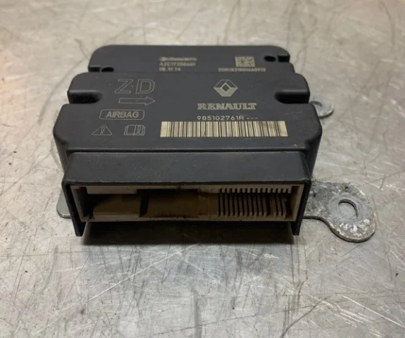 Блок управления двигателем для Renault Logan 2018+ (L8 rest.) на фотографиях