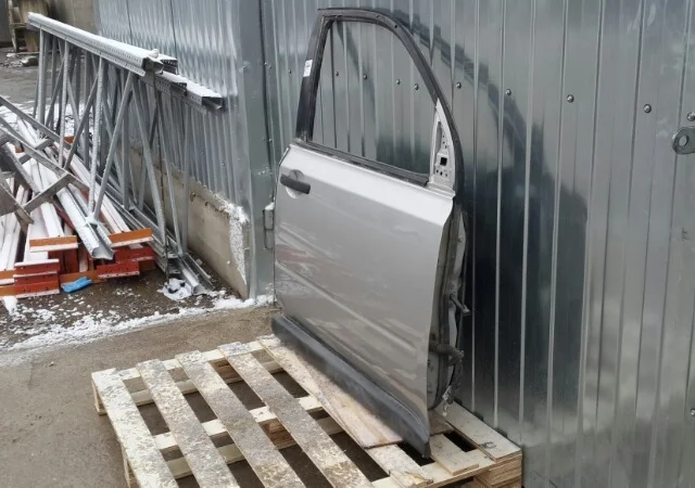 Дверь задняя правая для Nissan X-Trail T31 RU 2007-2014 на фотографиях