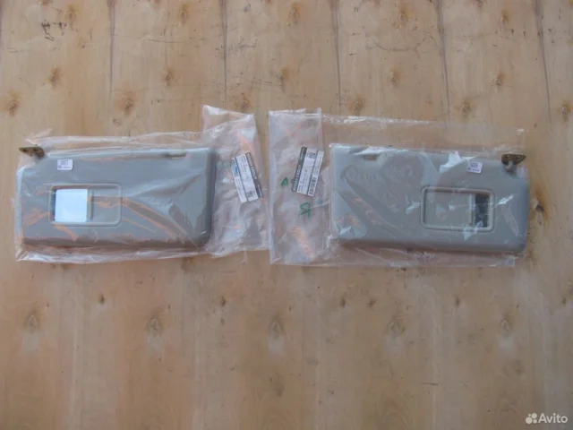 Козырек солнцезащитный правый для Nissan Tiida SC11 Седан 2007-2014 на фотографиях