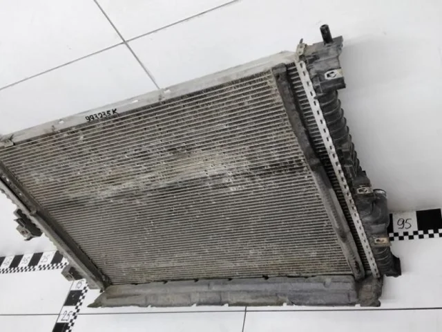 Радиатор охлаждения ДВС для Ford Explorer U502 rest 2014-2019 на фотографиях