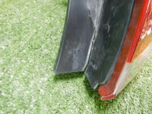 Фонарь внешний правый для Hyundai Solaris 2 (2017-2022) на фотографиях