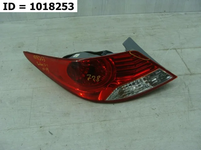 Фонарь левый для Hyundai Solaris 1 RB (2011-2013) на фотографиях