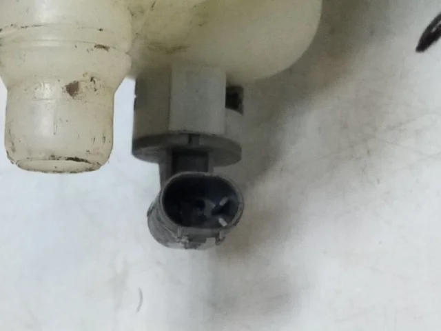 Расширительный бачок радиатора для BMW X5 Е70 2006-2013 на фотографиях