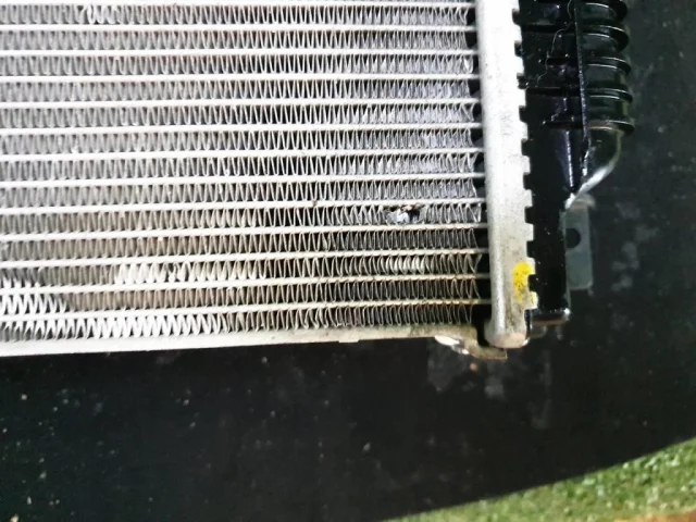 Радиатор охлаждения ДВС для BMW 3er G20 2018+ на фотографиях