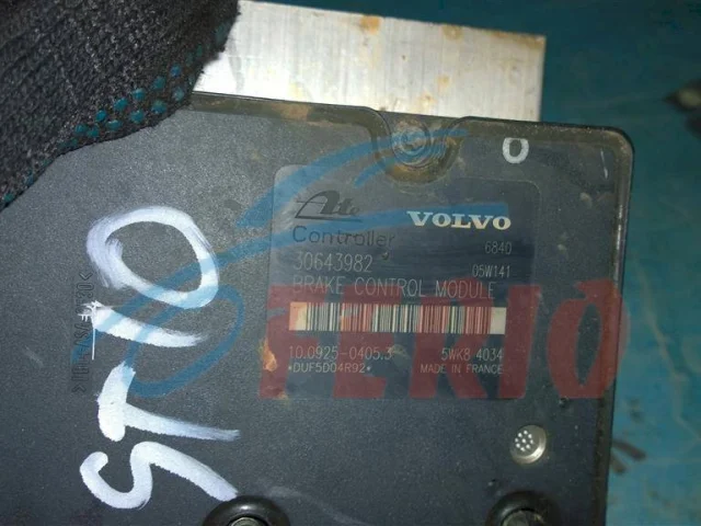 Блок ABS для Volvo XC90 I C 2002-2014 на фотографиях