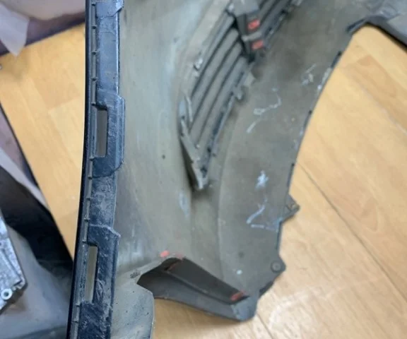 Бампер передний для Opel Insignia Универсал A 2008-2017 на фотографиях