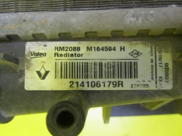 Радиатор охлаждения ДВС для Renault Sandero 5S 2012-2018 на фотографиях