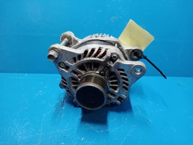 Генератор для Mazda CX 5 KE 2011-2017 на фотографиях