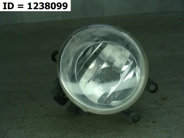 Противотуманка (ПТФ) передняя левая для Toyota Land Cruiser 200 2007-2015 на фотографиях