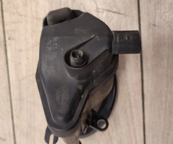 Противотуманка (ПТФ) передняя левая для Audi Q7 4L 2005-2015 на фотографиях