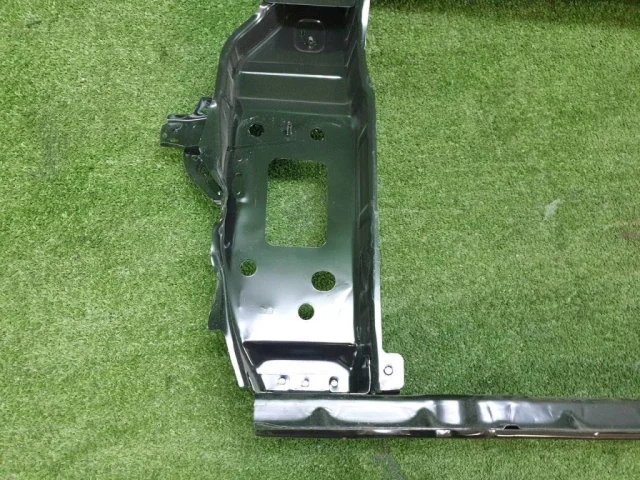 Панель радиатора (телевизор) для Hyundai Creta 2 SU2 2021+ на фотографиях