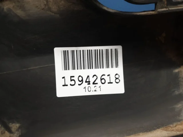 Накладка порога левая для Volvo XC70 BZ 2007-2016 на фотографиях