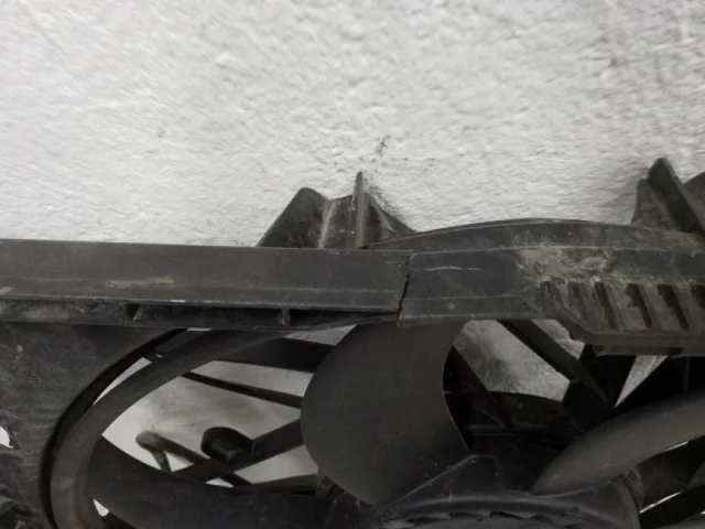 Вентилятор радиатора охлаждения ДВС для BMW X3 F25 2010-2017 на фотографиях