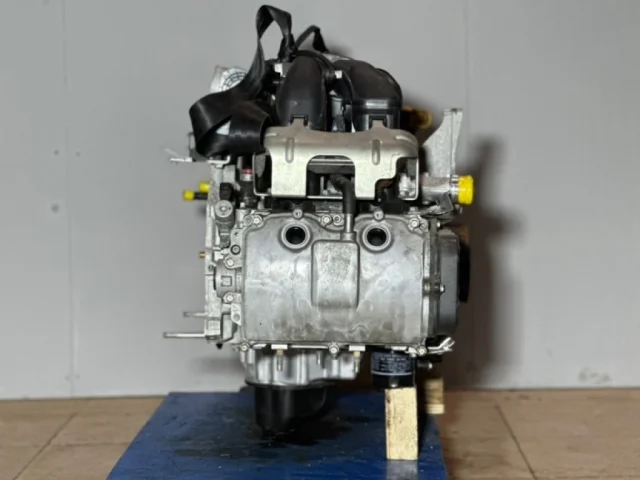 Двигатель без навесного для Subaru Legacy BM/B14 rest 2013-2015 на фотографиях