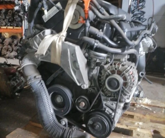 Двигатель без навесного для Volkswagen Passat (USA) 2011-2014 на фотографиях