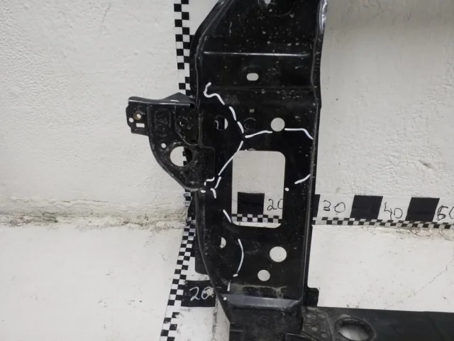 Панель радиатора (телевизор) для Hyundai Creta 2 SU2 2021+ на фотографиях