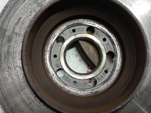 Диски тормозные задние (комплект) для Volvo XC90 I C 2002-2014 на фотографиях