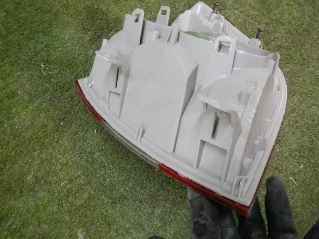 Фонарь левый для Skoda Rapid I NH3 2012-2017 на фотографиях