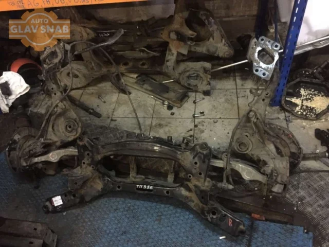 Задняя балка для Nissan X-Trail T31 RU 2007-2014 на фотографиях