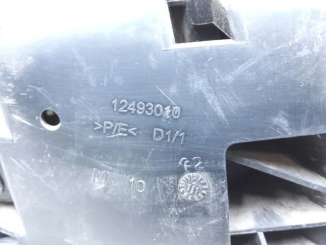 Стекла и зеркала для Nissan Note E12 2012-2020 на фотографиях