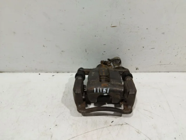 Суппорт задний правый для Hyundai Solaris 1 RB (2011-2013) на фотографиях