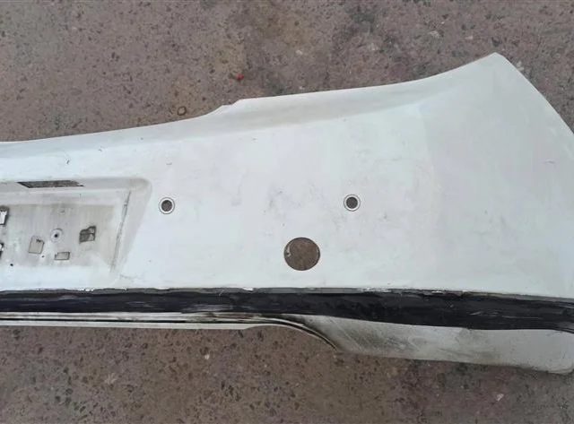 Бампер задний для Opel Insignia Седан A 2008-2017 на фотографиях