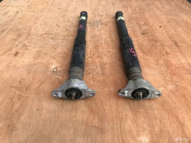 Амортизатор задний левый для Mazda CX 5 KE 2011-2017 на фотографиях