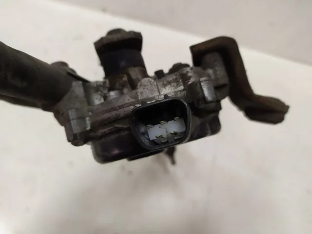 Мотор стеклоочистителя для Nissan Almera Classic B10 2006-2012 на фотографиях