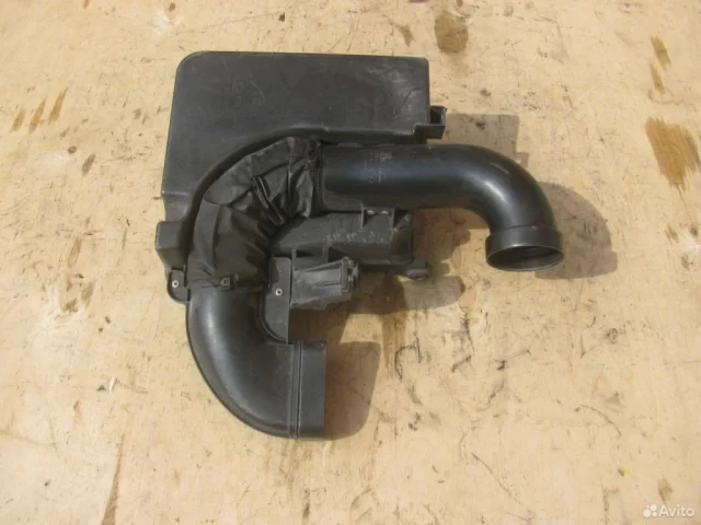 Впускной коллектор для Hyundai Solaris 1 RB (2011-2013) Хэтчбек на фотографиях