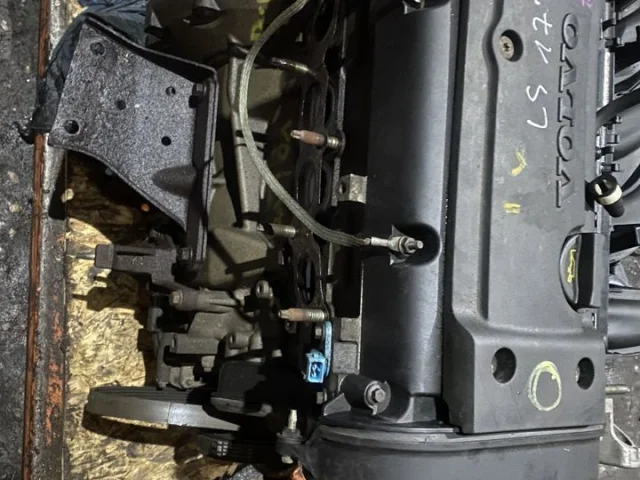 Продажа двигателя B4164S3