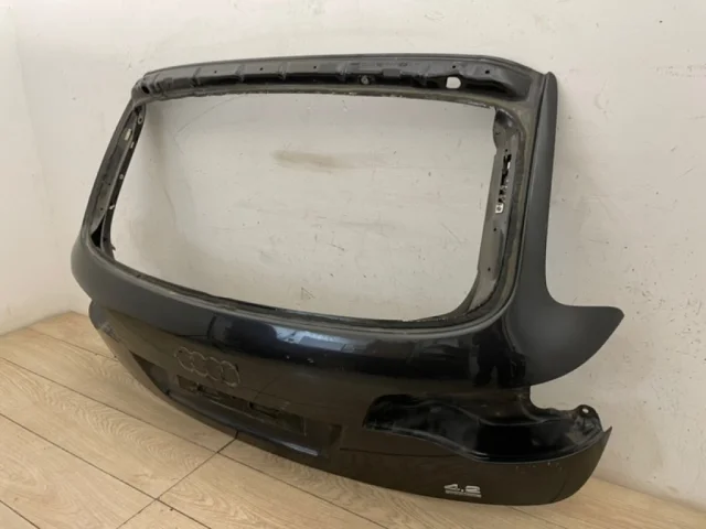 Крышка багажника для Audi Q7 4L 2005-2015 на фотографиях