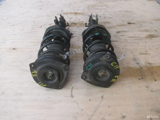 Амортизатор передний левый для Nissan Tiida C11 JDM Хэтчбек 2004-2012 на фотографиях