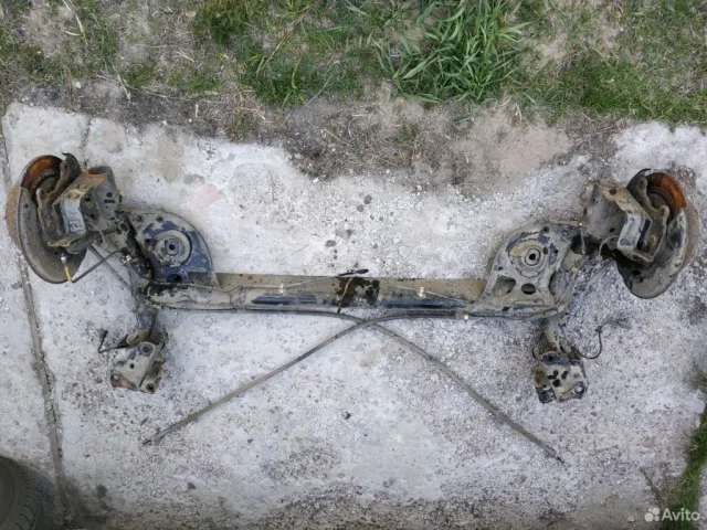 Задняя балка для Nissan Tiida C11 Хэтчбек 2007-2014 на фотографиях