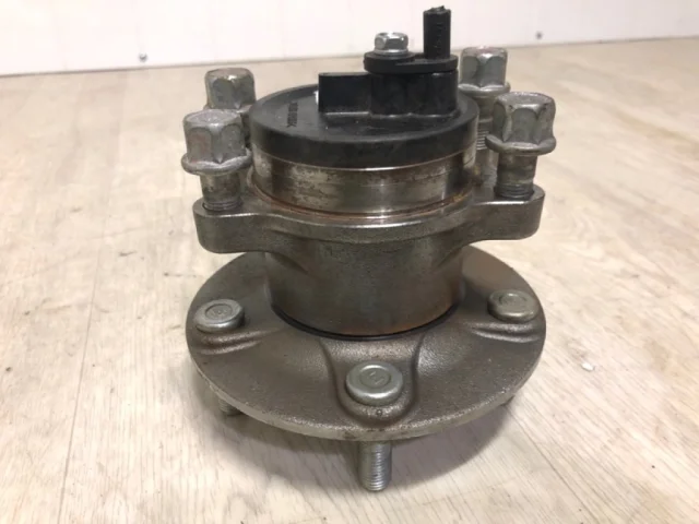 Ступица колеса задняя левая для Mitsubishi ASX I 2010-2012 на фотографиях