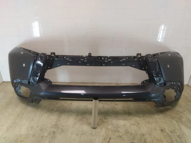 Бампер передний для Mitsubishi Pajero Sport KS0W 2016+ на фотографиях