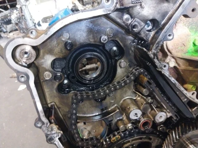 Блок цилиндров для Nissan Navara D40 2004-2010 на фотографиях