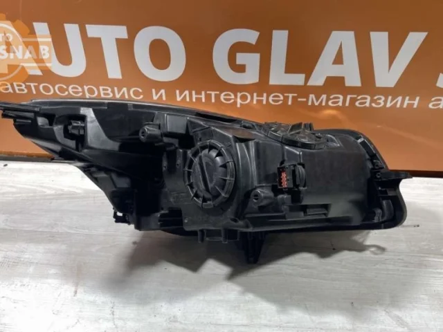 Фары для Opel Insignia Хэтчбек A 2008-2017 на фотографиях