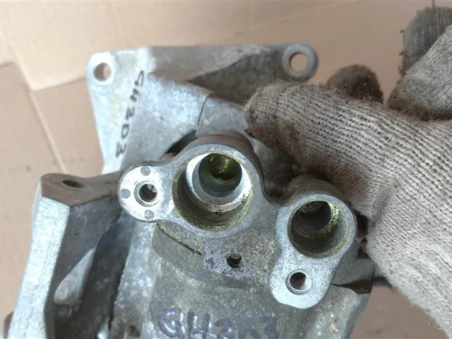 Компрессор кондиционера для Subaru Forester SH 2008-2012 на фотографиях