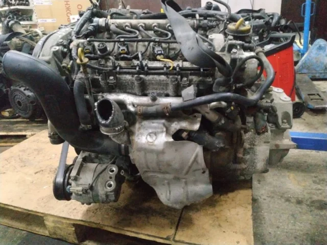 Двигатель для Opel Zafira B 2005-2015 на фотографиях