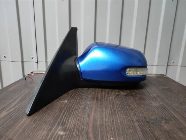 Стекла и зеркала для Mazda 3 BK Хэтчбек 2003-2009 на фотографиях