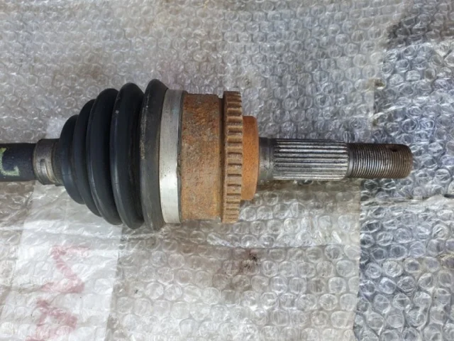 Привод передний левый для Nissan Primera P12 Седан 2002-2008 на фотографиях