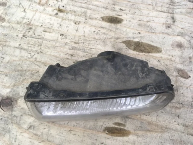 Противотуманка (ПТФ) передняя левая для Toyota Land Cruiser 200 2007-2015 на фотографиях