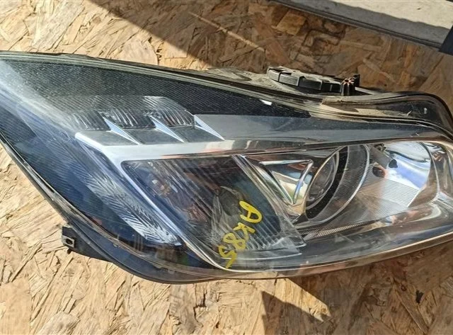 Фара правая для Opel Insignia Седан A 2008-2017 на фотографиях