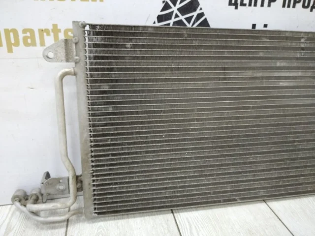 Радиатор охлаждения ДВС для Skoda Rapid I rest NH3 2017-2020 на фотографиях