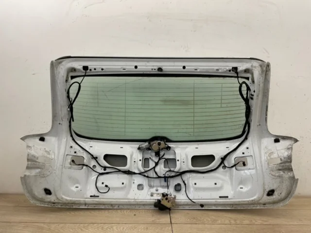 Дверь багажника для Audi Q7 4L 2005-2015 на фотографиях