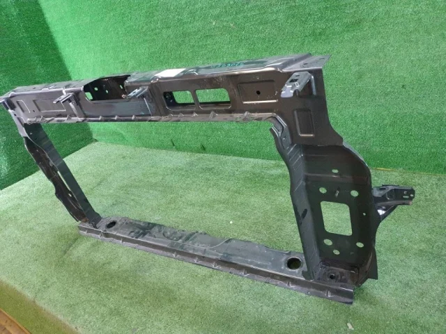 Панель радиатора (телевизор) для Hyundai Creta 2 SU2 2021+ на фотографиях